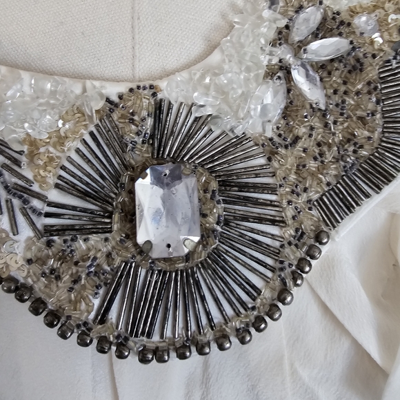 Hannah Jo Silk Top w/ Removable Intricate Bib Necklace | Cream | Small | EUC - Picture 8 of 10